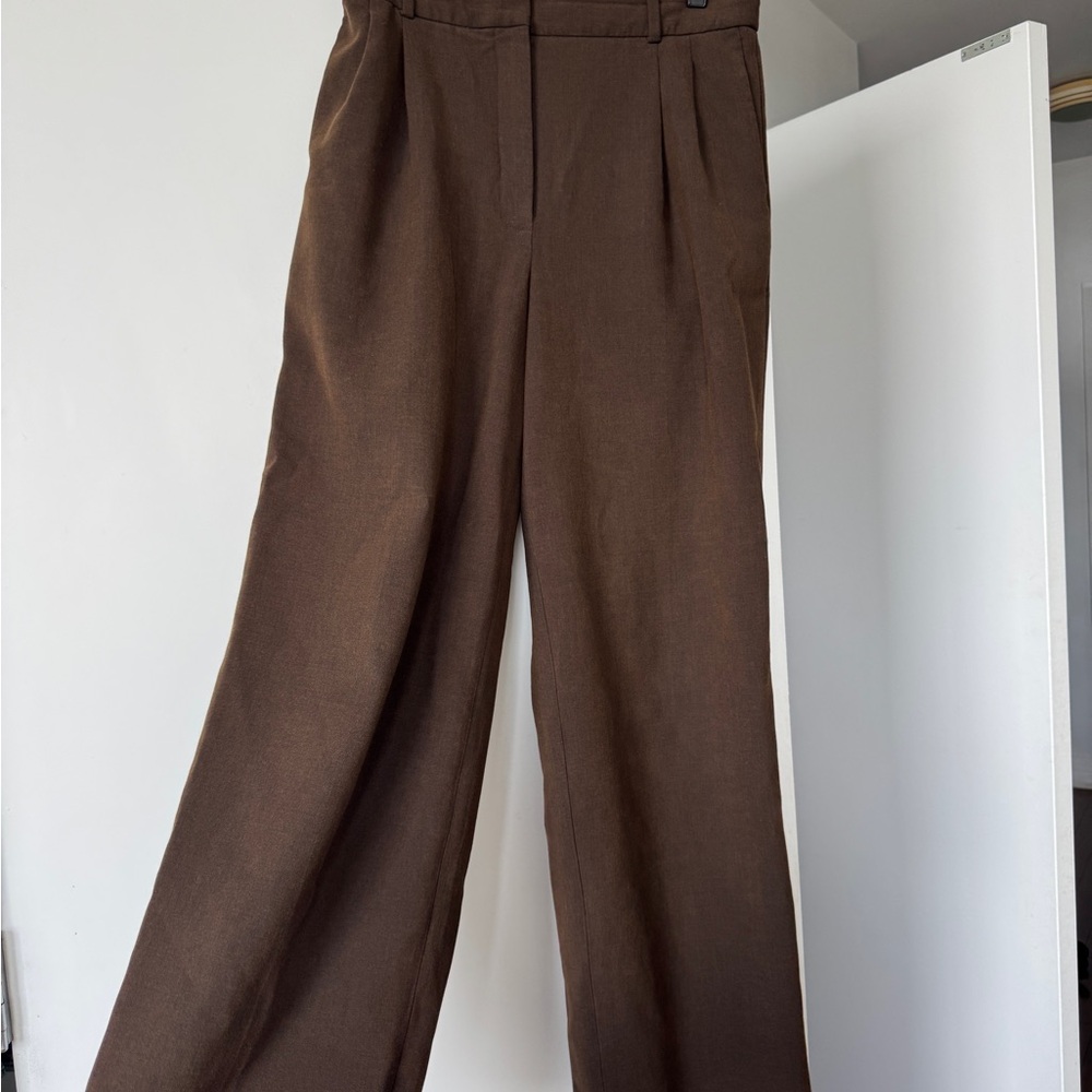 Babaton Pleated Wide Leg Brown Pants High-Waisted - Picture 2 of 13
